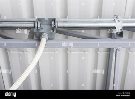 flex conduit to junction box